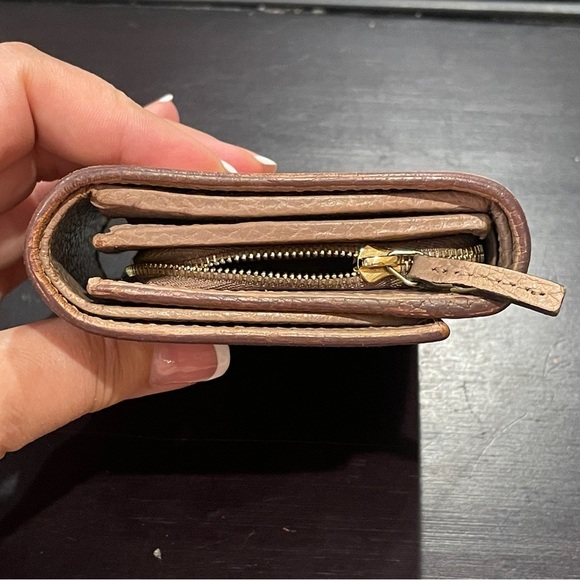 Gucci Beige Leather Wallet - FULL INCLUSION - Picture 5 of 14